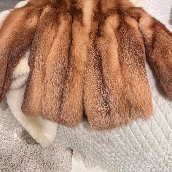 Too small - Picture 2 of 5